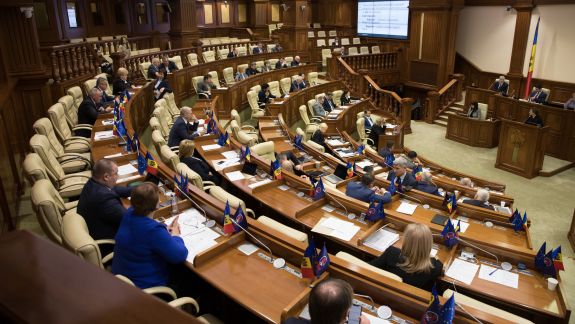 Demisia lui Golovatiuc, aprobată în Parlament: „Poate ar fi un gest partinic tovărășesc să-l mai sunați” sau „sper că n-o să continue epopeea anabolizantelor”