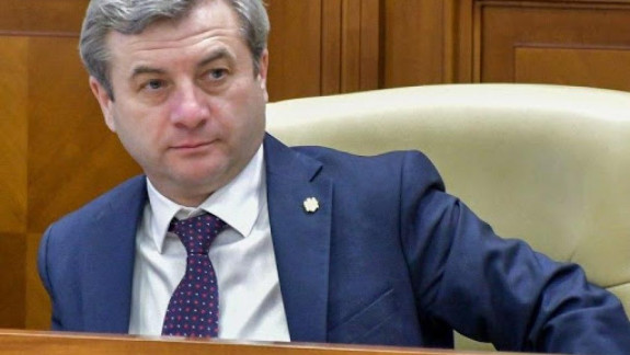 Deputatul socialist Furculiță, despre cererea de ridicare a imunității lui Mudreac: „Aruncă o căldare cu zoaie în Parlament ”