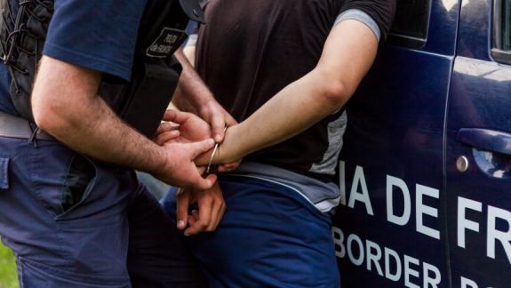 Dragostea l-a împins să încalce legea. Un bărbat, reținut a cincea oară pentru trecerea ilegală a frontierei