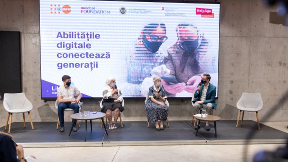 #LikedelaBunei - Fundația Moldcell extinde proiectul privind incluziunea digitală a vârstnicilor cu ajutorul tinerilor