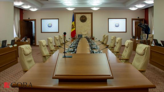 Ex-democrații de la Pentru Moldova propun mai multe atribuții pentru un Guvern interimar. Proiectul, înregistrat în Parlament