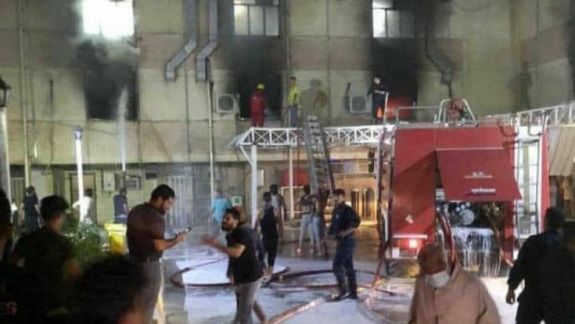 Incendiu într-un spital COVID din Irak. Cel puțin 82 de persoane au decedat