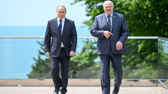 Lukașenko i-a spus lui Putin că occidentul ar plănui împărțirea Ucrainei. Nu a oferit însă nicio dovadă (VIDEO)