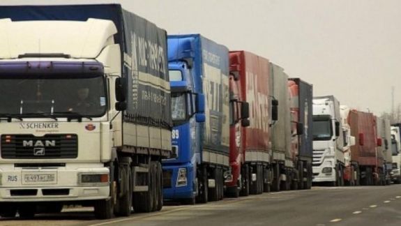 MAE oferă informații privind blocarea transportului de marfă în Ucraina: Nu sunt impedimente, decât rândurile mari