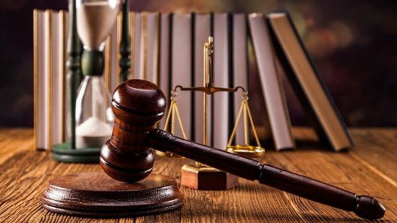 Majorarea taxei până la 100 mii de lei pentru examinarea dosarelor de admitere în profesia de avocat, anulată de Curtea de Apel Chișinău