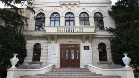 Ministerul Educației ar fi micșorat bugetul Academiei de Muzică, Teatru și Arte Plastice cu 22,5%. Instituția anunță protest public 