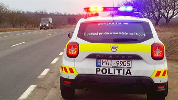 Nimic nu-i sperie pe șoferii moldovenii. 43 de conducători auto au urcat băuți la volan în zilele de week-end
