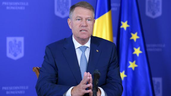 „Nu putem să stăm peste iarnă fără Guvern”. Iohannis va avea consultări cu partidele politice pentru desemnarea candidatului la funcţia de prim-ministru