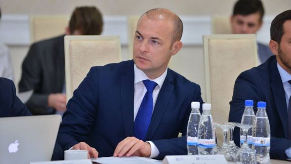 Oameni vechi în funcții noi. Fostul consilier al lui Pavel Filip, numit de Guvern șef la Agenția Medicamentului