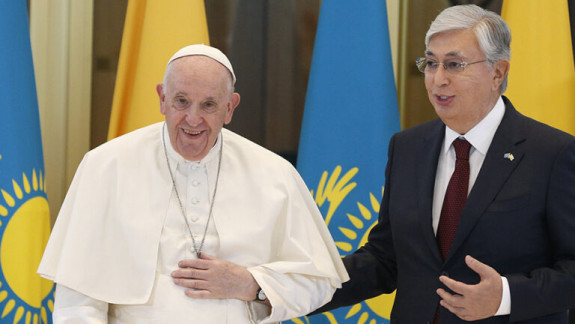 Papa Francisc a cerut să fie pus capăt războiul din Ucraina în timpul unei vizite în Kazahstan