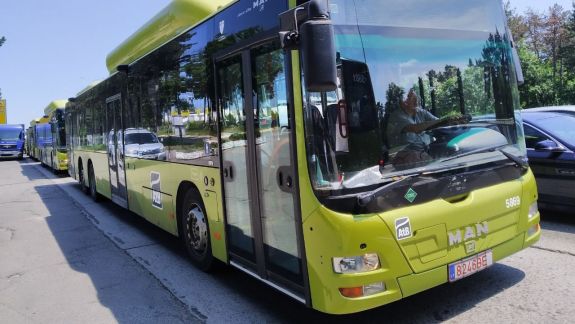 Parcul de autobuze din Chișinău va fi reînnoit. A fost recepționat primul lot de șapte autobuze cu parcurs