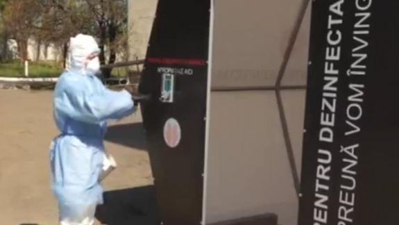 Patru tuneluri de dezinfectare au fost instalate în spitalele din Soroca 