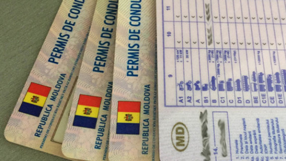 Peste un milion de cetățeni din Republica Moldova dețin permis de conducere