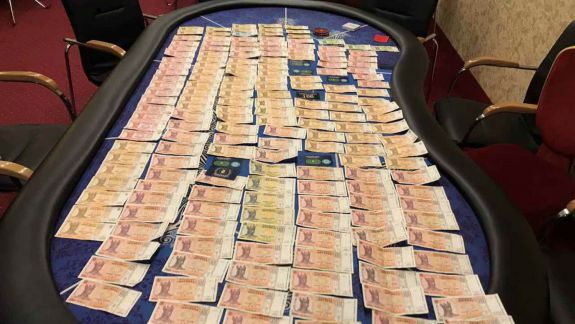Poliția a descoperit două săli de jocuri de noroc care activau ilegal în Capitală