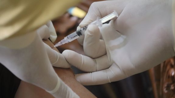 O persoană din Republica Moldova a fost imunizată din eroare cu două vaccinuri diferite