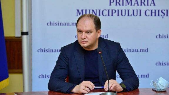 Primarul capitalei, nemulțumit de controalele privind pretinse acte de falsificare a vaccinări anti-COVID: „Astfel de cazuri să fie făcute publice”