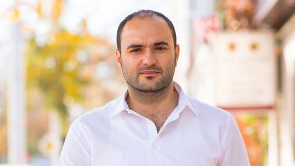 Primarul de Sîngera riscă să fie demis, după ce și-a închiriat la primărie propriul automobil