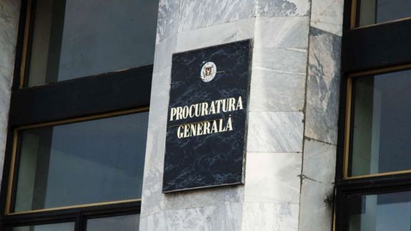Procuratura Generală va examina în ordine prioritară adresarea deputaților Litvinenco și Pâslariuc cu privire la pretinsa uzurpare a puterii de stat