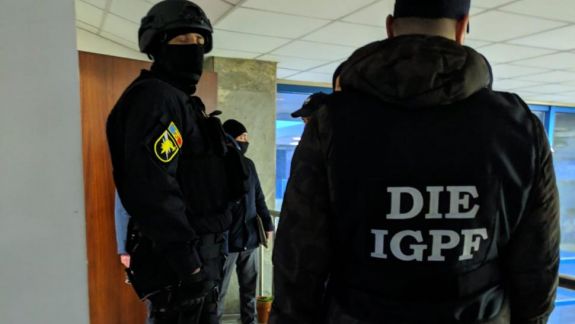 Procurori anticorupție și ofițeri ai SPIA efectuează percheziții la punctul de trecere a frontierei Leușeni
