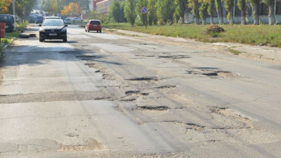 R. Moldova va împrumuta 150 de milioane de euro de la BEI pentru renovarea drumurilor. A fost semnat contractul de finanțare