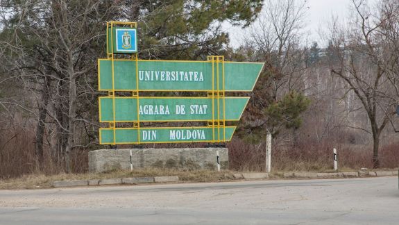 Rectorul Universității Agrare, fost ministru al Agriculturii, a ajuns în vizorul inspectorilor de integritate. Acesta ar fi semnat mai multe acte în beneficiul feciorilor