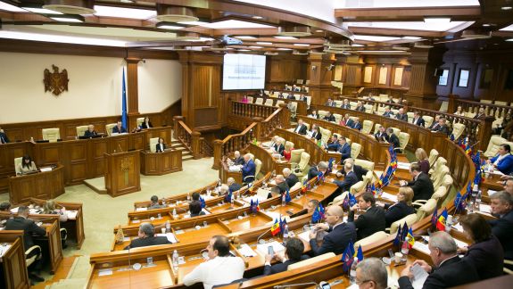 Renato Usatîi: „Deputații Partidului Șor și ai PSRM ar putea vota, joi, instituirea stării de urgență în R. Moldova”