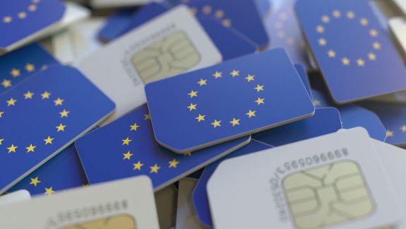 Roamingul rămâne gratuit în UE până în 2032. Comisar european: Putem călători fără să ne facem griji în legătură cu factura telefonică
