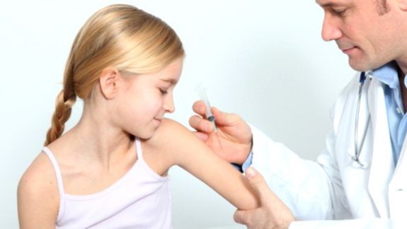 România vaccinează și copiii. Din 2 iunie, cei cu vârsta de 12 ani și peste se pot imuniza cu Pfizer