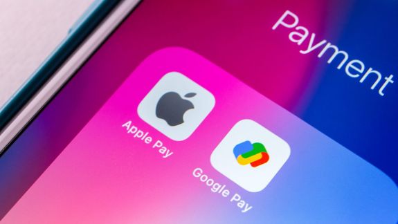 Rusia a fost deconectată de la serviciile Apple Pay și Google Pay