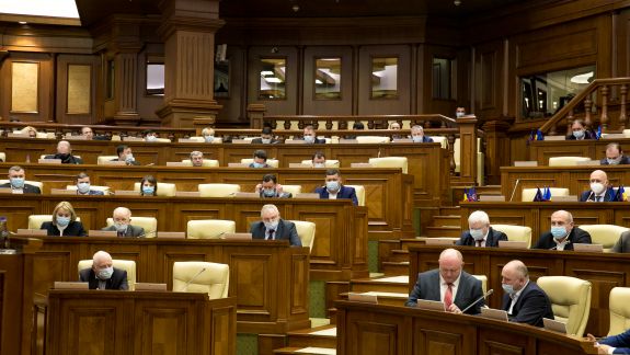 S-au răzgândit. Deputații se vor întruni, totuși, în ședință plenară. Subiectul răpirii magistratului ucrainean, pe ordinea de zi