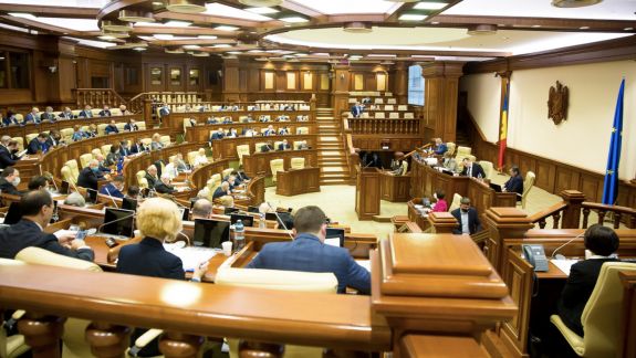 Scurt pe doi, de la ședința Parlamentului: 10 întrebări ale socialiștilor pentru Cabinetul Gavrilița și răspunsurile celor vizați