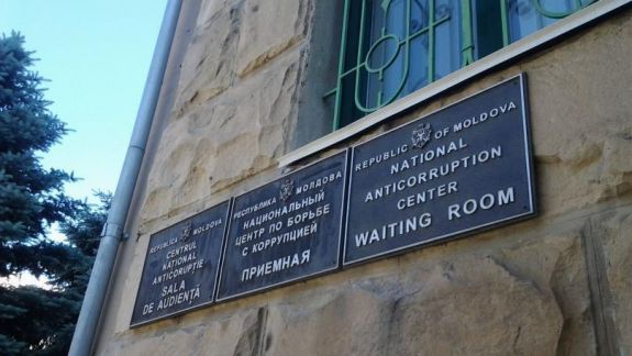 Sinteza CNA: Patru instituții publice, supuse evaluării riscurilor de corupție, iar 11 persoane se află în arest preventiv