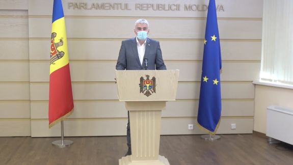 Slusari îi cere Maiei Sandu să convoace de urgență CSS: „Criminalii trebuie să fie trași la răspundere. Aeroportul trebuie întors statului” (DOC)