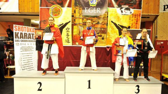 Sportivii moldoveni au cucerit 12 medalii, dintre care 4 de aur, la Campionatul Mondial de karate shotokan