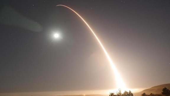 SUA anunţă că vor efectua un test cu rachetă balistică intercontinentală