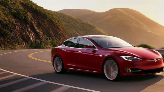 Tesla revoluționează piața auto: Anunțul făcut de companie
