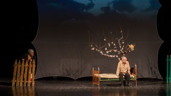 Din nou la teatru! Naționalul „Mihai Eminescu” te așteaptă cu trei spectacole răsunătoare la început de octombrie