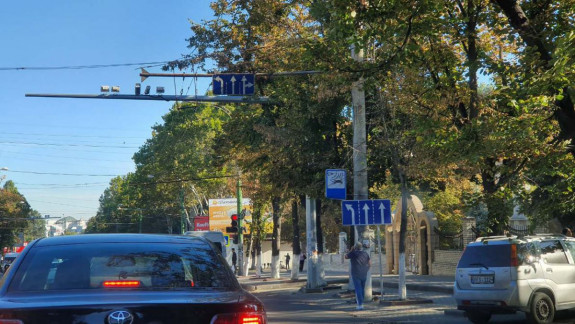 Trafic suspendat timp de o zi pe străzile N. Zelinski și N. Titulescu. Șoferii sunt îndemnați să ocolească zona