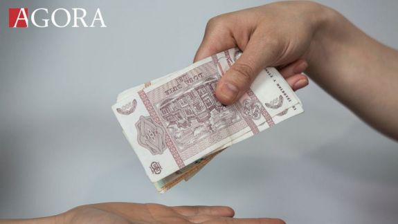 Un bărbat din Strășeni, reținut. Ar fi pretins de la un bărbat 800 de euro pentru a-l ajuta să-și perfecteze permisul de conducere