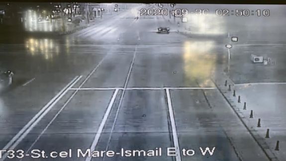 Un șofer a rămas fără permis de conducere timp șase luni, după ce a încercat să facă un „drift” în centrul capitalei (VIDEO)