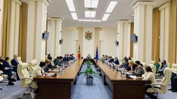 Va coordona donațiile și cazarea. Un centru unic de gestionare a fluxului de refugiați, creat la Cancelaria de Stat