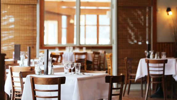 CNESP avertizează administratorii de restaurante și cluburi de noapte: „Va fi examinată posibilitatea de a introduce măsuri mai drastice”