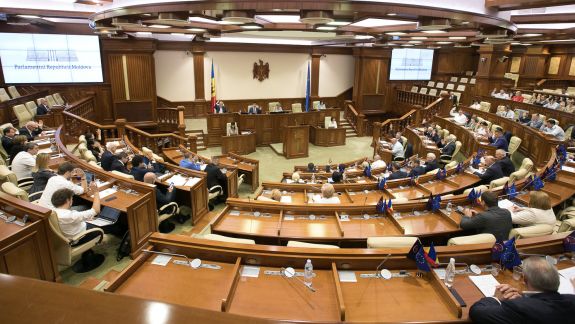 APROBAT! Vitiuc - vicepreședinte al Parlamentului, Tauber și Ivanov - șefe de comisii. Deputații Partidului Șor au obținut mai multe funcții de conducere