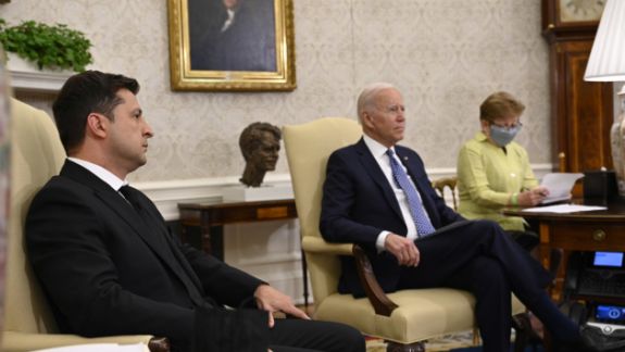 Zelenski îl invită pe Joe Biden într-o vizită la Kiev în zilele ce urmează. Casa Albă încă nu a răspuns