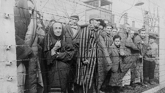 Ziua comemorării victimelor Holocaustului: 10 filme pe care merită să le vezi și care oglindesc realitatea genocidului evreiesc (FOTO)