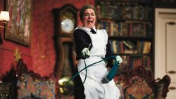 Spectacolul „O ISTORIE FOARTE SIMPLĂ” se joacă săptămâna aceasta pe scena Teatrului Național „Eugene Ionesco” într-o altă distribuție . Vino să vezi!