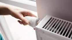 Gata cu frigul în apartamentele din Chișinău. Din 22 octombrie va fi dat startul sezonului termic