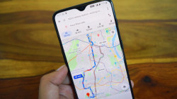 Google Maps îi ajută pe șoferi să găsească bezinăriile cu cel mai ieftin combustibil. Iată c