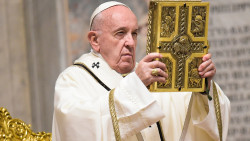 Papa Francisc: „Mă rog pentru liderii din Ucraina. A lor e datoria să ia decizii în perspectivă pentru pace”