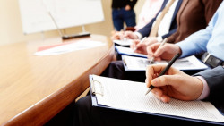 Șomerii vor primi vouchere pentru formare profesională. Proiectul de lege, votat în lectură finală
